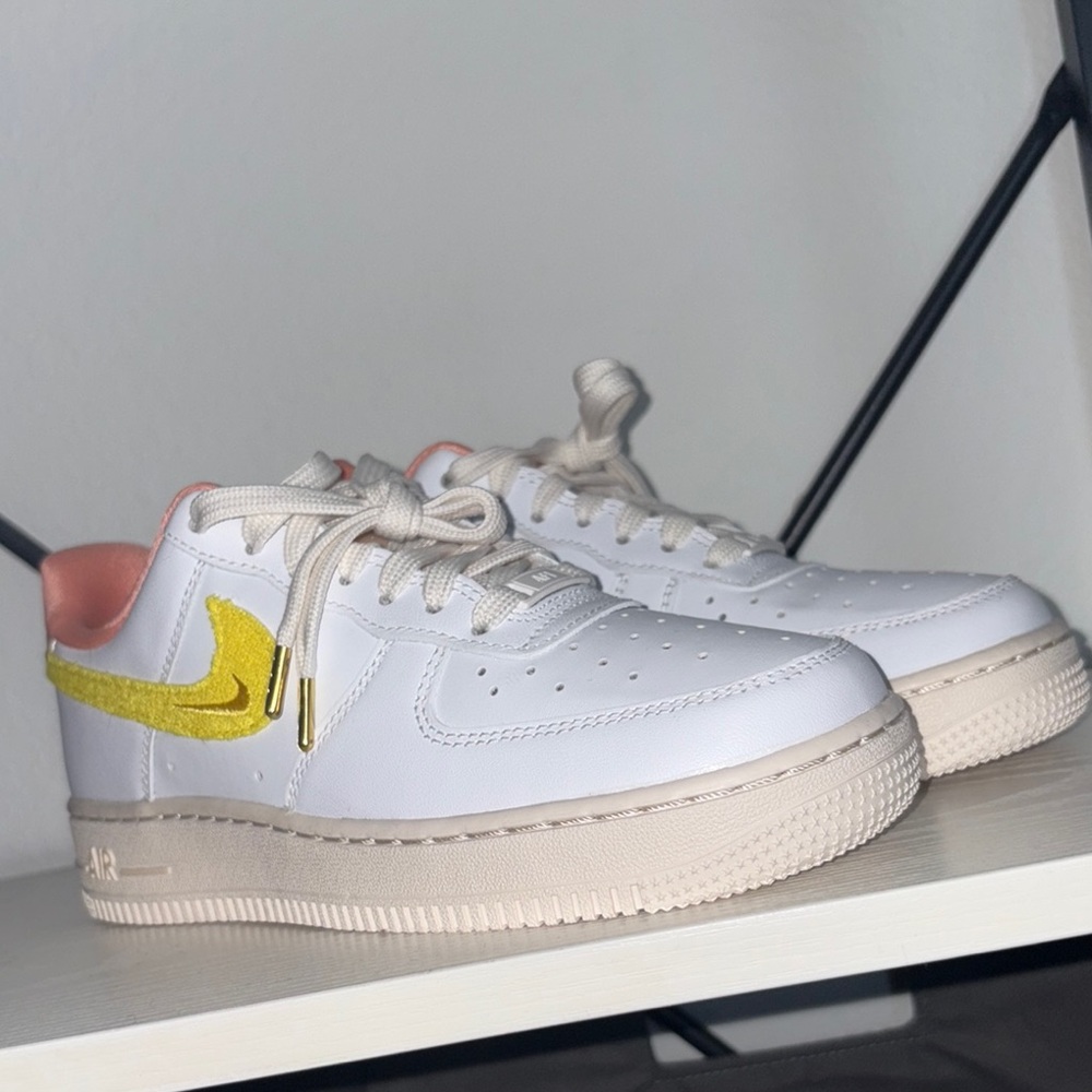 Nike White and Yellow Sneakers Classic Air Force 1